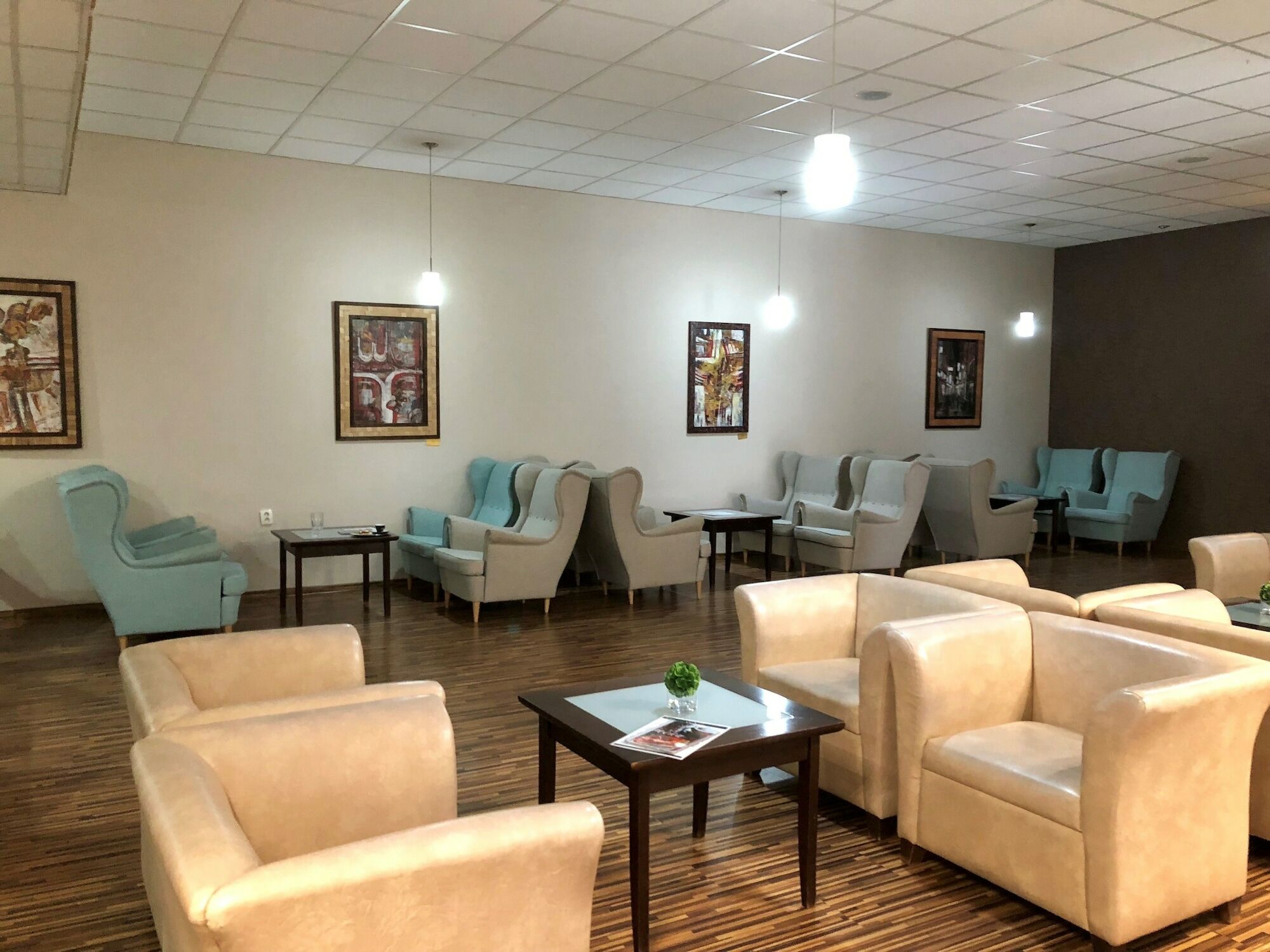 באנסקה ביסטריצה Hotel Dixon So Vstupom Do Bazena A Virivky Zdarma - Free Entrance To Pool And Jacuzzi Included מראה חיצוני תמונה